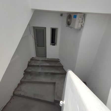 Central Santorini Serenity Rooms Fira  Ngoại thất bức ảnh